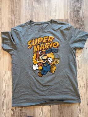 Old Navy Super Mario Graphic Tee - Gray